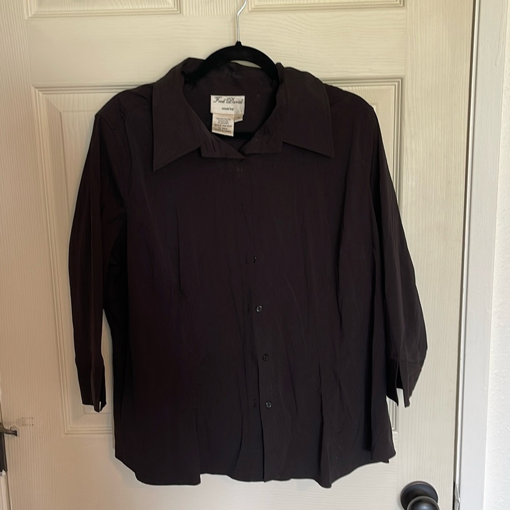 Fred David. Size 1X. Button Down. Square Buttons